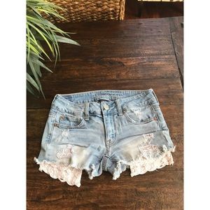 American Eagle denim shorts w/ cute pockets (0)